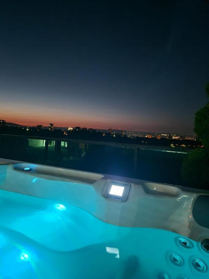 Ferienwohnung Gavas Jacuzzi & Panoramic View Cluj-Napoca Exterior foto